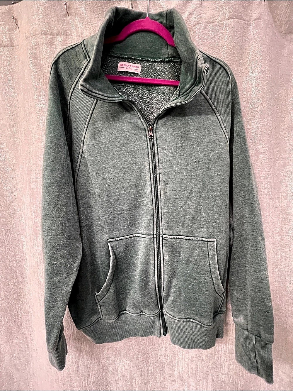 Discount Divas Green Zip Front Jacket Size XL